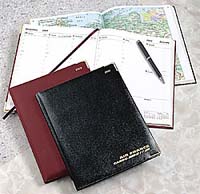 32YI Deluxe Global Desk Diary